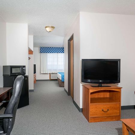 Ramada Limited Cockeysville Extérieur photo