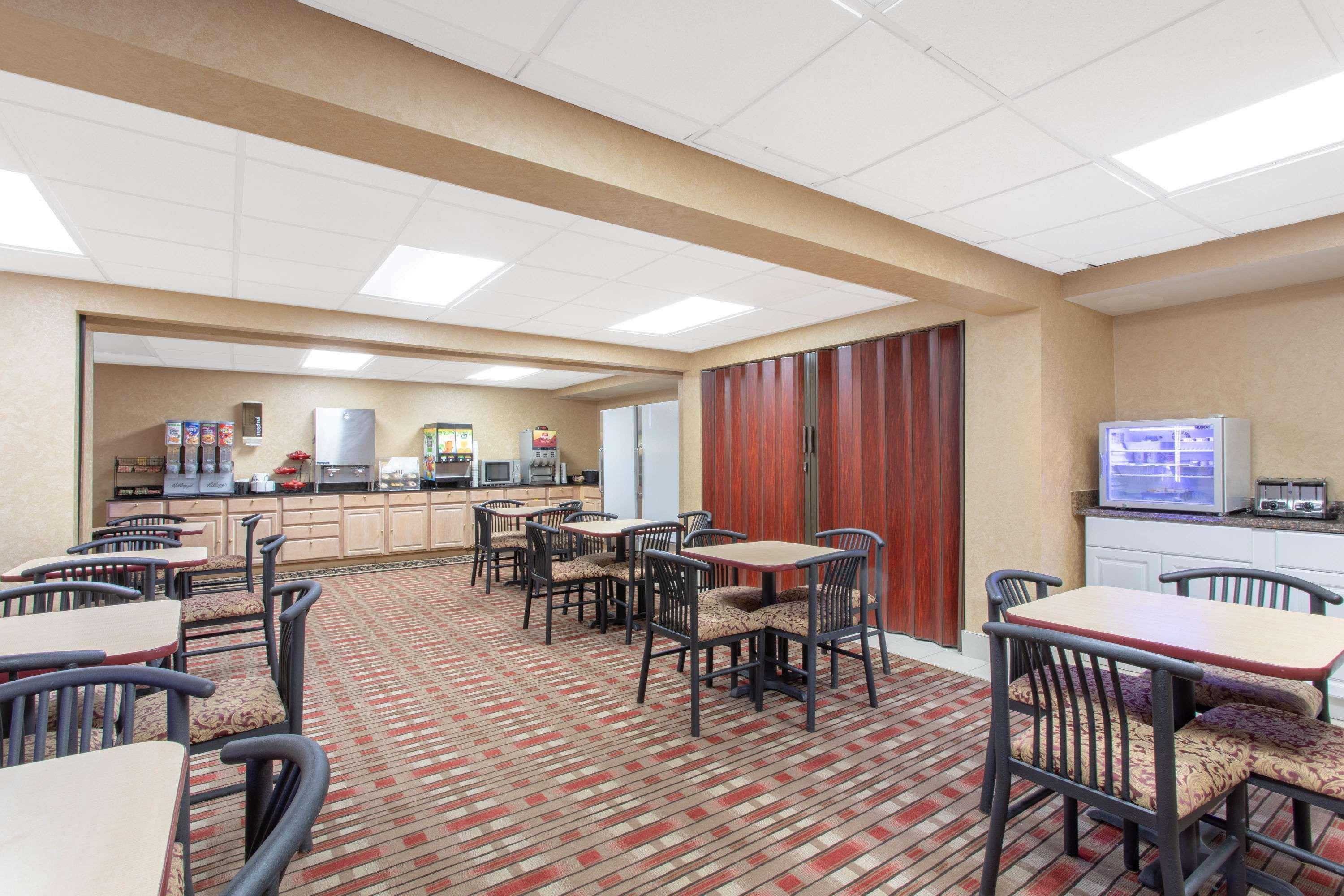 Ramada Limited Cockeysville Extérieur photo
