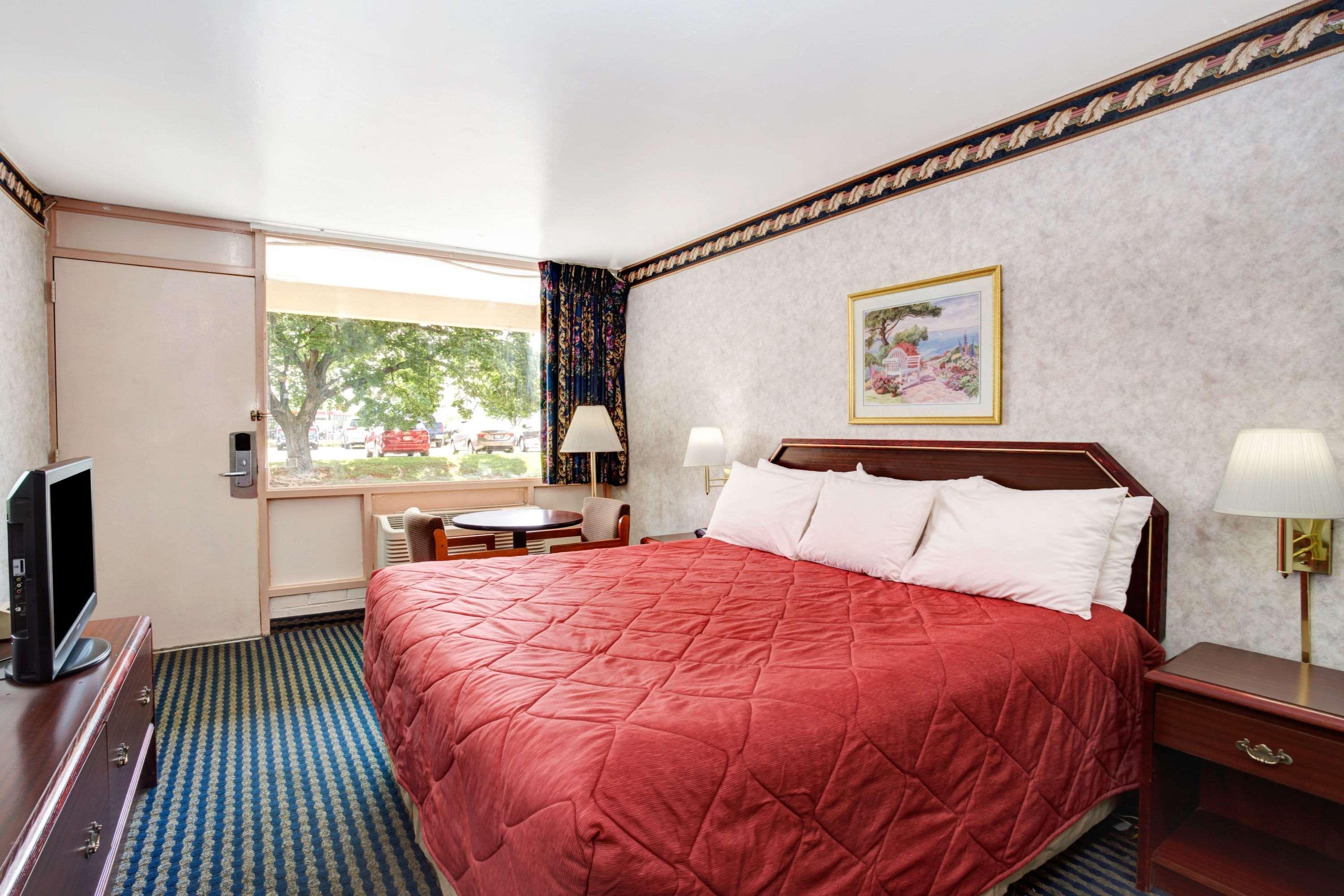 Ramada Limited Cockeysville Extérieur photo