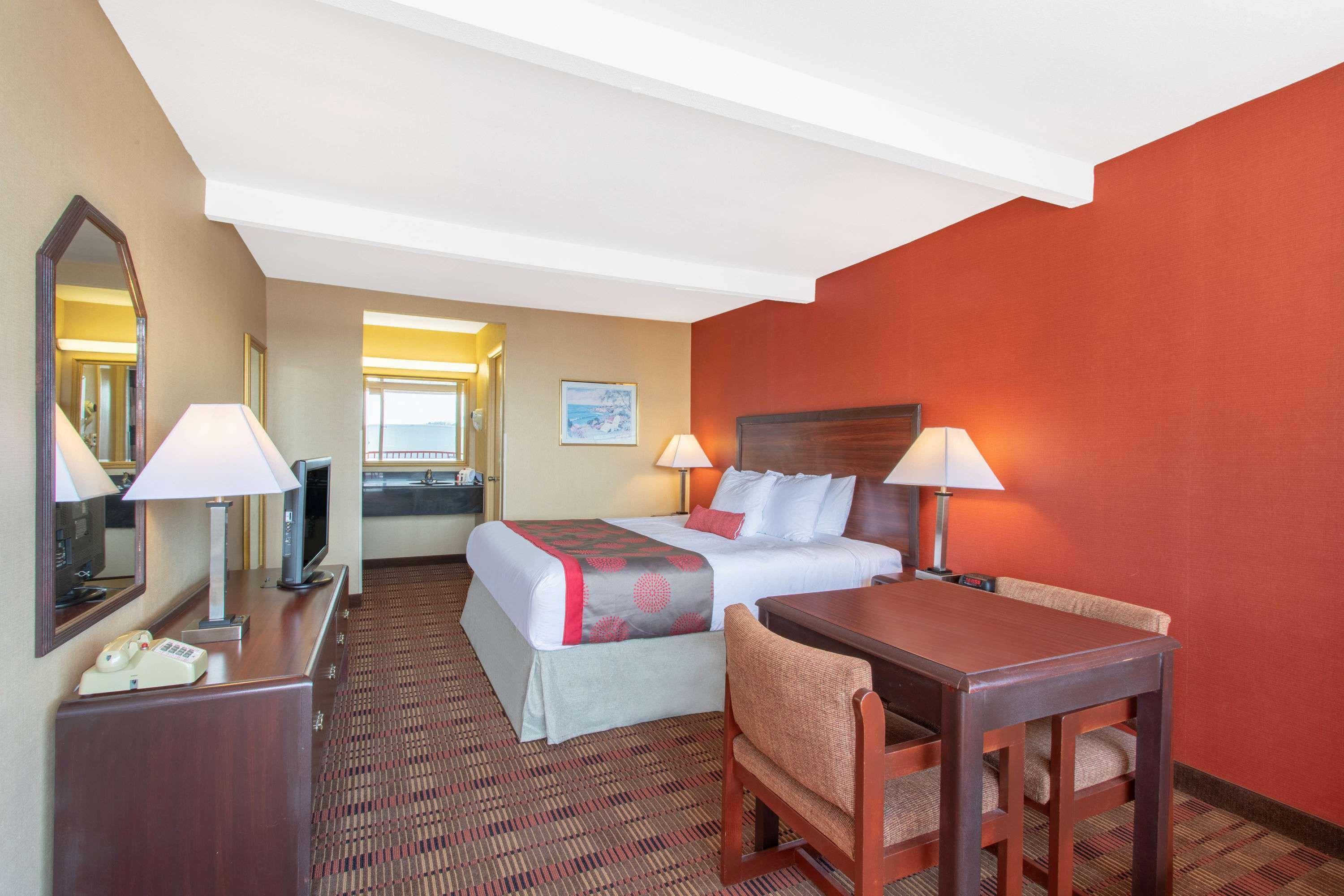 Ramada Limited Cockeysville Extérieur photo