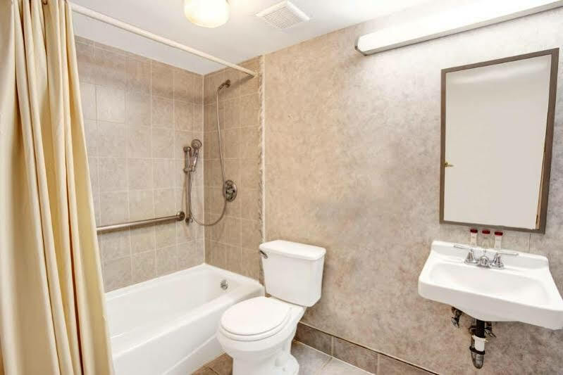 Ramada Limited Cockeysville Extérieur photo